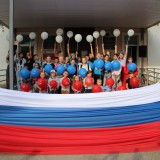 Акция по растягиванию полотна Российского триколора! 