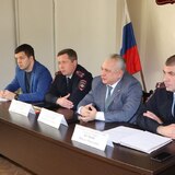 В Кировском районе прошла рабочая встреча с управляющими микрорайоном