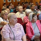 Глава Кировского района Игорь Рудаков начал отчётную серию встреч со старшими по домам, ТОСами, жителями района