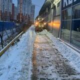 В Кировском районе продолжается работа над устранением последствий снегопада. 