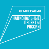 Александр и Мария Манджиевы познакомились еще в школе, а сейчас воспитывают четверых детей