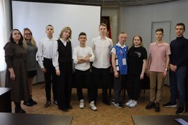 В Кировском районе состоялось обучение волонтёров, которые будут помогать жителям голосовать за объекты благоустройства #2