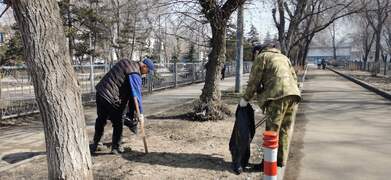 В Кировском районе продолжается месячник по благоустройству, озеленению и улучшению внешнего облика #2