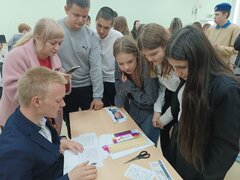   Члены молодёжного парламента Кировского района вместе с Администрацией района организовали квиз-игру "Наша Победа". #3