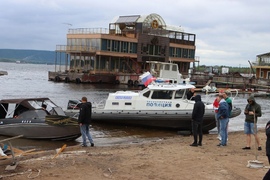 В Кировском районе состоялось оперативное мероприятие с сотрудниками полиции по пресечению незаконной предпринимательской деятельности #3