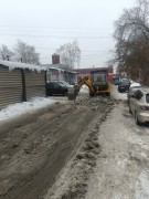 Подрядная организация продолжает тщательную уборку наледи на территории нашего района! #1