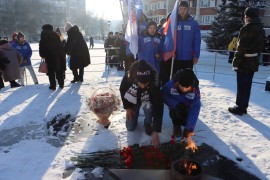 В преддверии Дня защитника Отечества в Кировском районе возложили цветы к вечному огню  #2