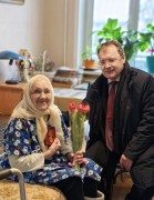 В Кировском районе продолжается важная традиция – вручение юбилейных медалей "80 лет Победы в Великой Отечественной войне 1941–1945 гг.". #2