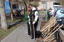 Молодежный субботник на Дальневосточной: Школьники Кировского района в действии! #3