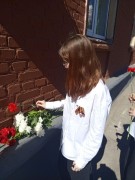Память о героях: возложение цветов к мемориальным доскам Героев Советского Союза в Кировском районе  #3