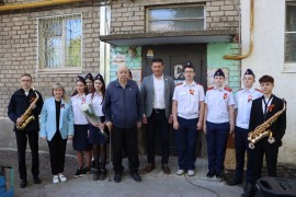 Торжественное поздравление ветеранов Великой Отечественной войны и тружеников тыла Кировского района в преддверии 80-летия Великой Победы!  #5