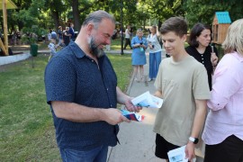 Администрация Кировского района вместе с Молодежным парламентом района объединяет усилия в борьбе с наркоманией #2