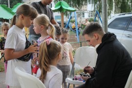 Сегодня, в рамках проекта «Наш двор – район – город» проведены встречи с жителями Кировского района, собрав множество ценных предложений по благоустройству. #3