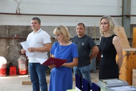 В преддверии Дня строителя Администрация района поздравила сотрудников "Волгапродмонтаж" #4