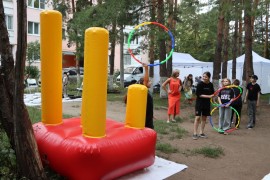 Праздник во дворе на Технической 1А: Проект "А у нас во дворе" в Кировском районе!  #5
