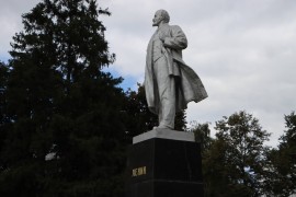 В Кировском районе находится Самарский металлургический завод (СМЗ) — флагман российской промышленности и один из лучших работодателей Кировского района и Самарской области. #4