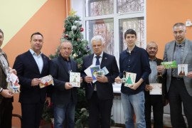 В Кировском районе стартовала "Ёлка Желаний"  #5