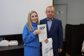 Праздник творчества и талантов: в Кировском районе наградили победителей новогодних конкурсов! #1