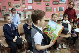 В Кировском районе прошёл яркий и вдохновляющий праздник — мероприятие в Музей-студии «И гений Пушкина нам освещает путь», приуроченное к Международному дню книгодарения!  #1