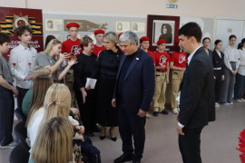  В Кировском районе открыта «Парта Героя» в школе №47! #1