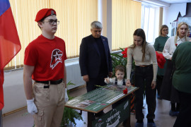  В Кировском районе открыта «Парта Героя» в школе №47! #7