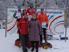  Сегодня в лесопарке им. 60-летия Советской власти прошли открытые соревнования по лыжным гонкам  на Призы выпускников Спортивной школы олимпийского резерва им. В.В. Ольховского № 11 "Самарская лыжня". #1