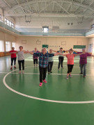 Бодрое утро в Кировском районе: Зарядка с серебряными волонтерами!  #1