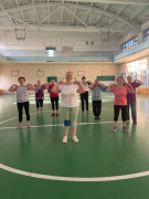 Бодрое утро в Кировском районе: Зарядка с серебряными волонтерами!  #2