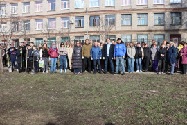 Сегодня у школы №168 состоялся первый субботник в рамках месячника по благоустройству. #6