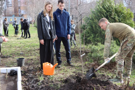 Сегодня у школы №168 состоялся первый субботник в рамках месячника по благоустройству. #9