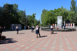 В преддверии 9 Мая школа "Кадет №95" исполнили вальс победы! #2