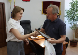 В Администрации Кировского района состоялось награждение участников акции «Пожиратели рекламы! #2