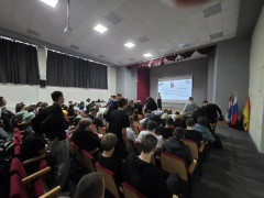 В Кировском районе в ГАПОУ «СаМеК»  состоялся урок мужества «Герои рядом: личные и семейные истории защитников Отечества» #5