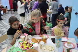 В Центре детского творчества «Ирбис» состоялось праздничное мероприятие «В единстве наша сила - наш дом Россия» #6