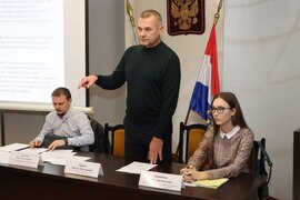 В Администрации Кировского района состоялось очередное собрание с председателями МКД по вопросу обсуждения Комплексного развития территории района #2