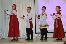 В школе №72 в Кировском районе состоялся праздничный концерт, посвящённый Дню матери «О, как прекрасно – это слово мама» #5