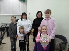 В школе №72 в Кировском районе состоялся праздничный концерт, посвящённый Дню матери «О, как прекрасно – это слово мама» #1