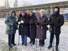 Жители Кировского района приняли участие в мастер-классе по северной ходьбе #3