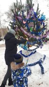 В Кировском районе на Школьной аллее для жителей 14-го микрорайона прошло праздничное мероприятие «Забавы Деда Мороза» #4