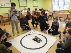 В Центре детского творчества "Металлург" прошли районные соревнования по ЛЕГО- робототехнике #4