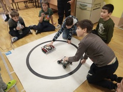В Центре детского творчества "Металлург" прошли районные соревнования по ЛЕГО- робототехнике #7