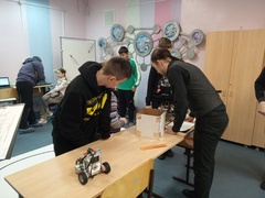 В Центре детского творчества "Металлург" прошли районные соревнования по ЛЕГО- робототехнике #9