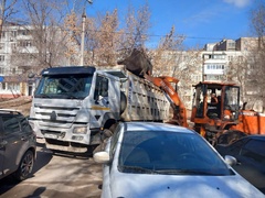  Погодные условия позволили досрочно приступить к месячнику по благоустройству, озеленению и улучшению внешнего облика Кировского района #9