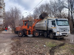  Погодные условия позволили досрочно приступить к месячнику по благоустройству, озеленению и улучшению внешнего облика Кировского района #8