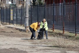 С заботой о любимом городе: в Кировском районе прошел первый санитарный средник в рамках месячника по благоустройству. #5