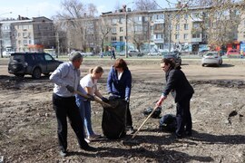 С заботой о любимом городе: в Кировском районе прошел первый санитарный средник в рамках месячника по благоустройству. #8