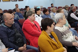 Глава Кировского района Игорь Рудаков встретился с жителями посёлка Восточный #4