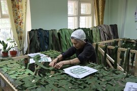 Волонтёры пункта по плетению маскировочных сетей в Кировском районе на Пугачевской, 19 изготовили 50-ую сеть #7