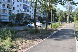 По муниципальной программе «Формирование комфортной городской среды» комплексно благоустраивается дворовая территория по адресу: Черемшанская, 240 #2