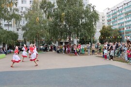 По адресу: Советская 10 творческие коллективы района устроили праздник для детей и взрослых #7